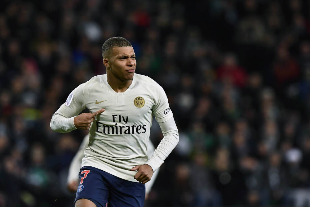 乌克兰新防长深度参与乌无人机生产，总统办公室主任被俄罗斯通缉